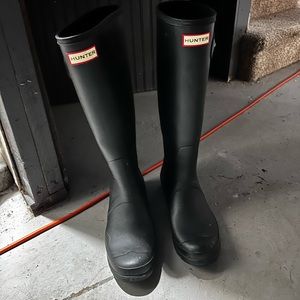 Women’s tall hunter boots